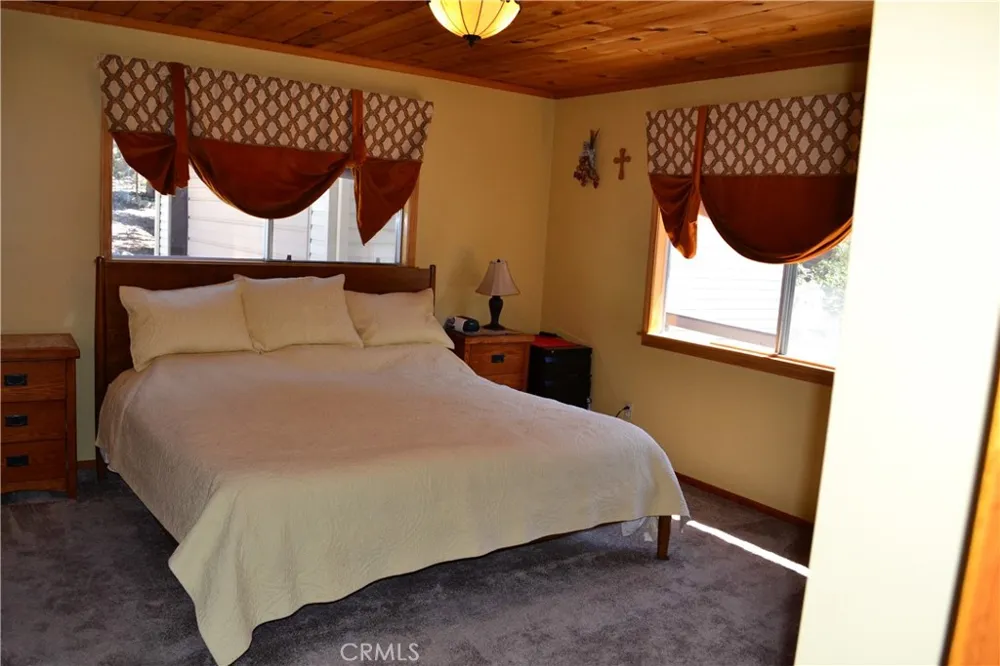 15433 Acacia Way Pine Mountain Club, CA 93225