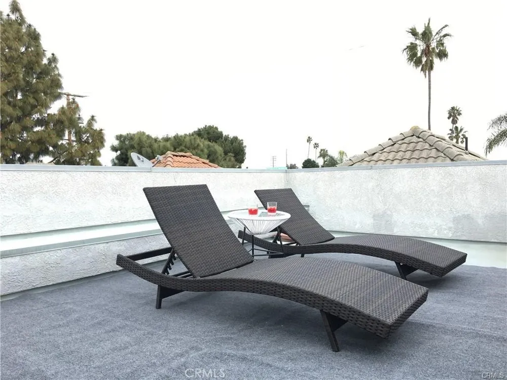 735 Alabama Street Huntington Beach, CA 92648