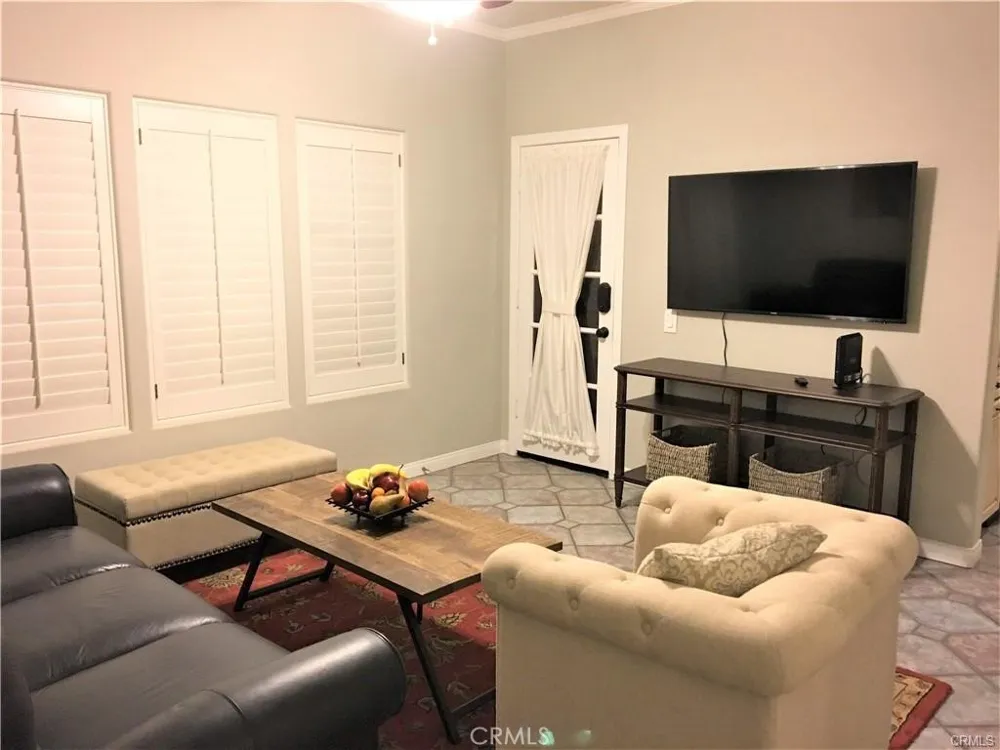 735 Alabama Street Huntington Beach, CA 92648