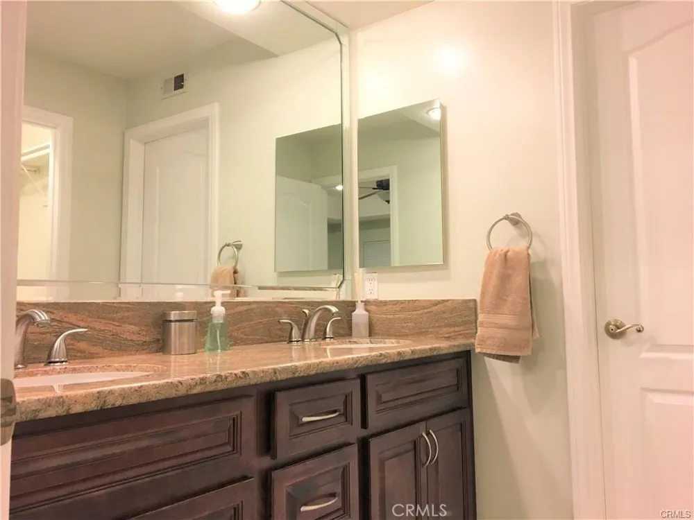 735 Alabama Street Huntington Beach, CA 92648