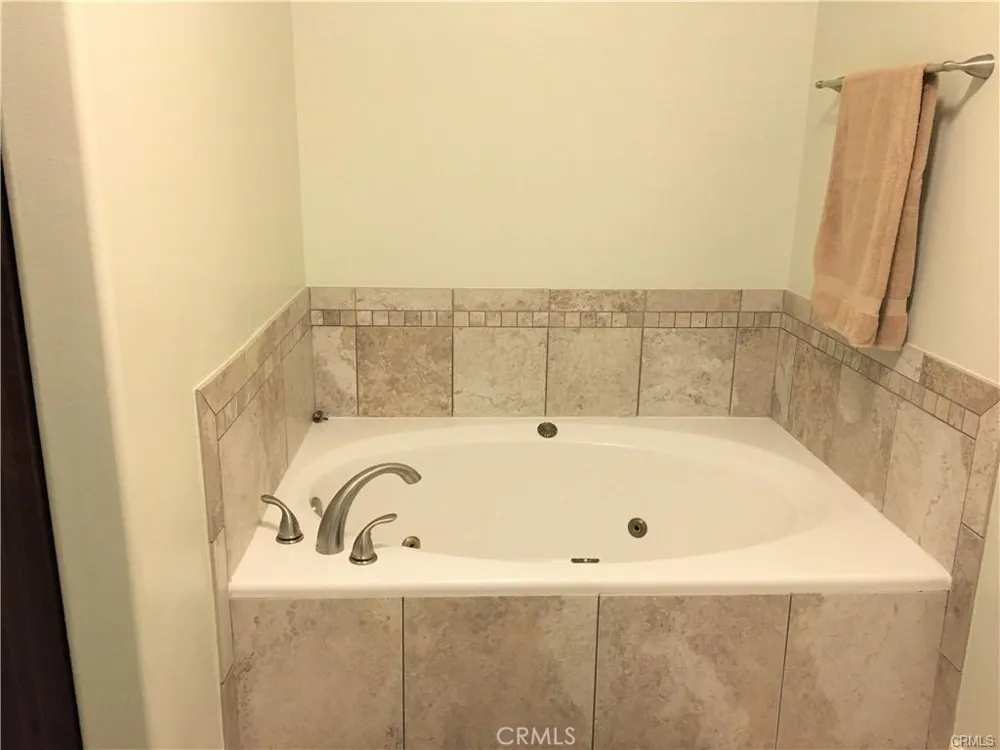 735 Alabama Street Huntington Beach, CA 92648
