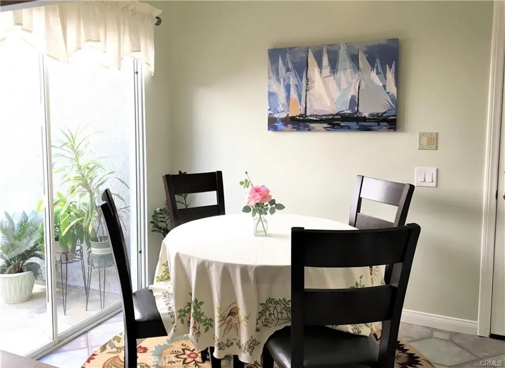 735 Alabama Street Huntington Beach, CA 92648