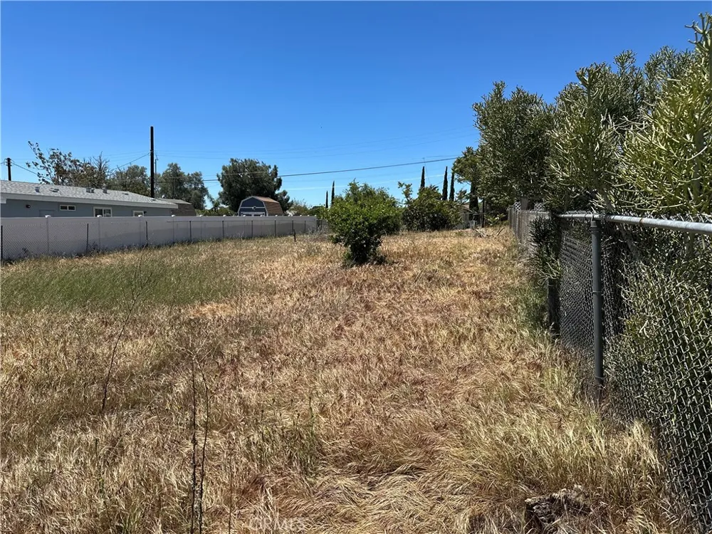 Almond Way Banning, CA 92220