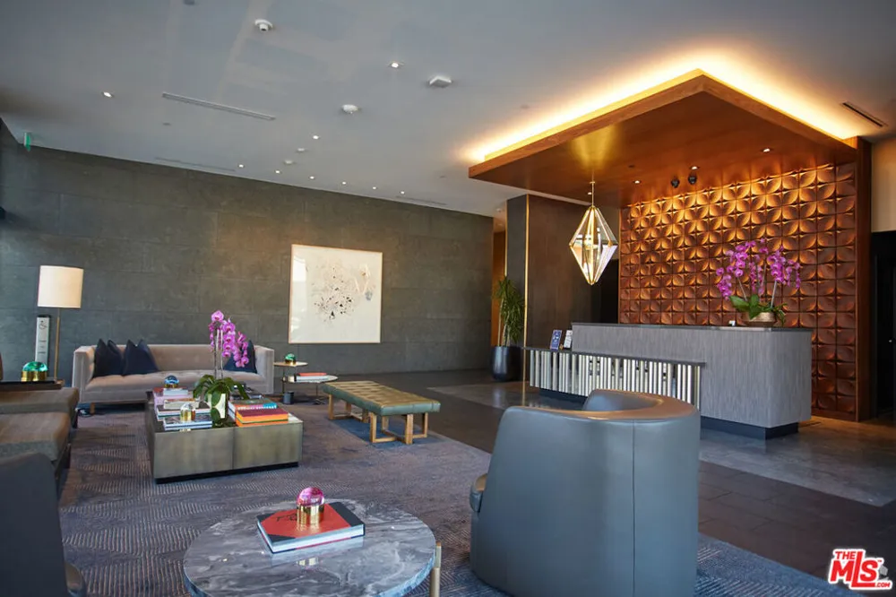 1755 Argyle Avenue #1005 Los Angeles, CA 90028
