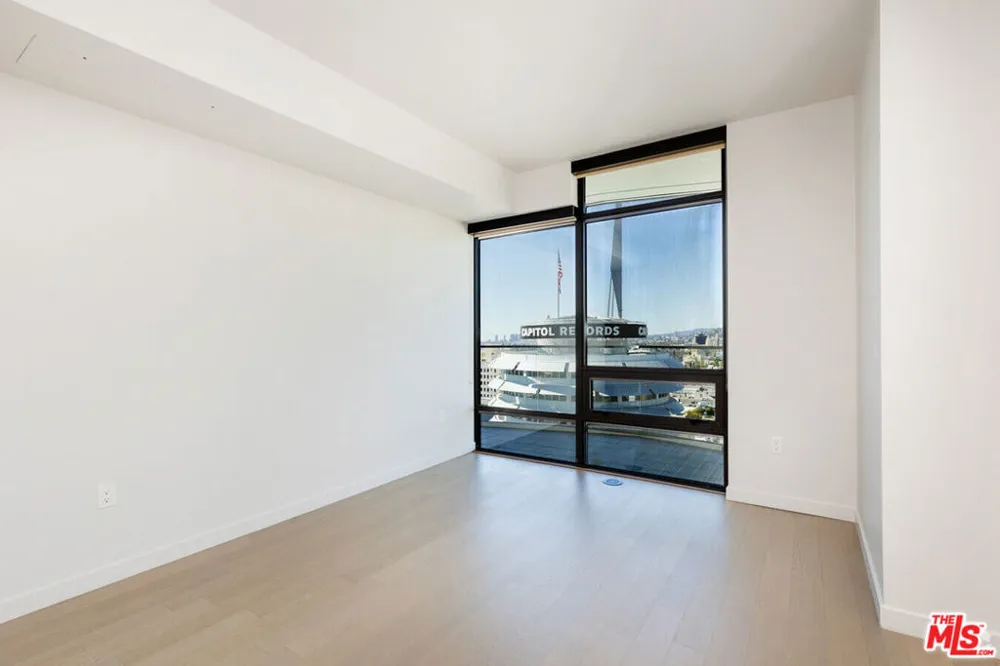 1755 Argyle Avenue #1005 Los Angeles, CA 90028