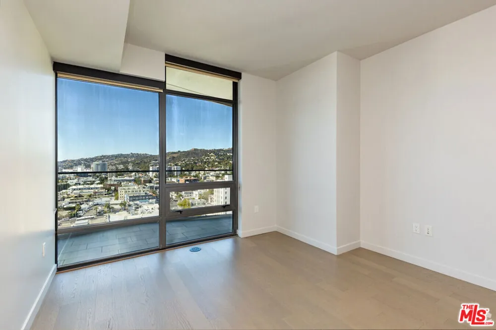 1755 Argyle Avenue #1005 Los Angeles, CA 90028