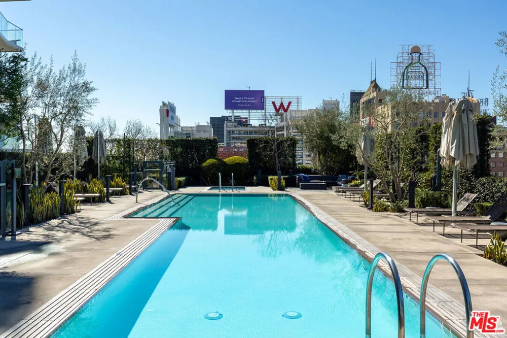 1755 Argyle Avenue #1005 Los Angeles, CA 90028