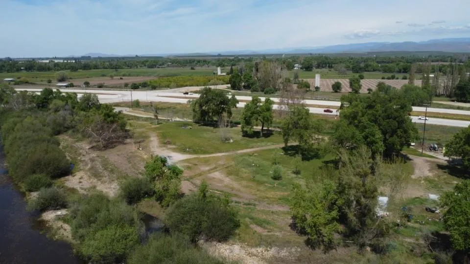 17439 E Kings Canyon Road Sanger, CA 93657