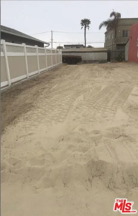 370 Pier Avenue Oceano, CA 93445