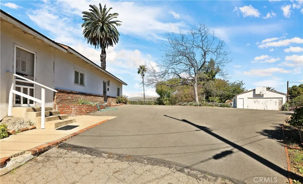 5231 Highland Yorba Linda, CA 92886