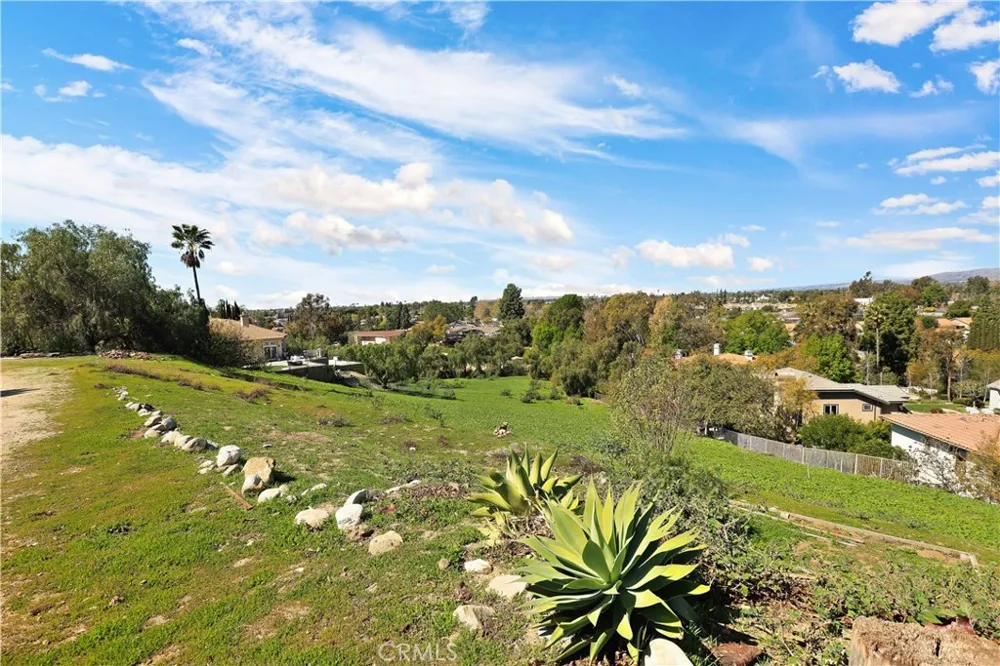 5231 Highland Yorba Linda, CA 92886