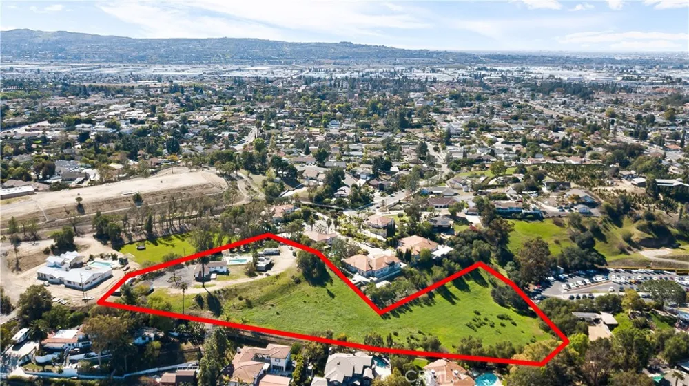 5231 Highland Yorba Linda, CA 92886