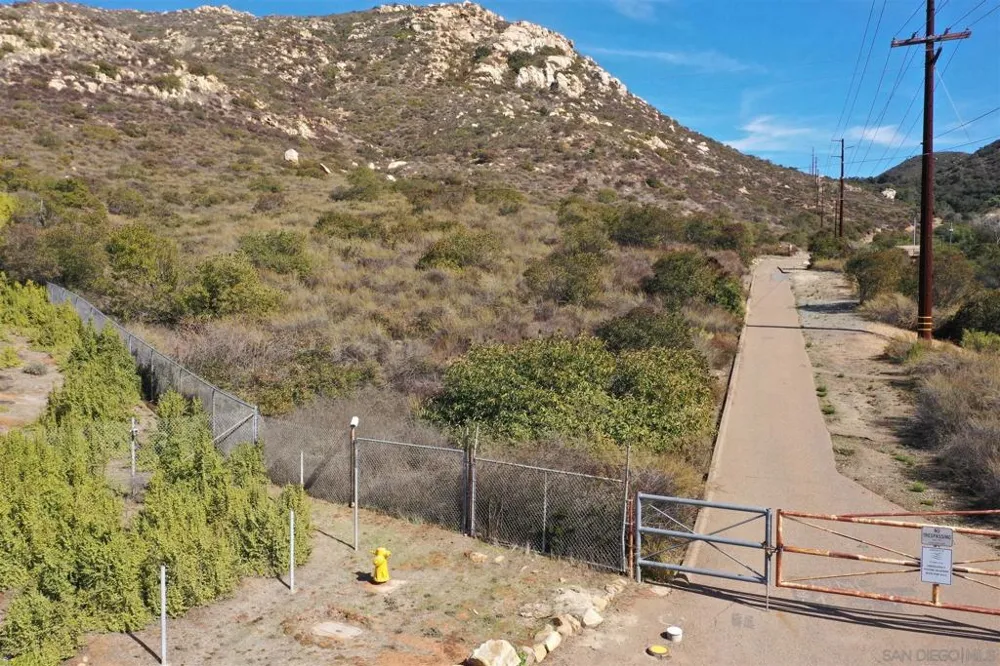 Rios Canyon Rd #16 El Cajon, CA 92021