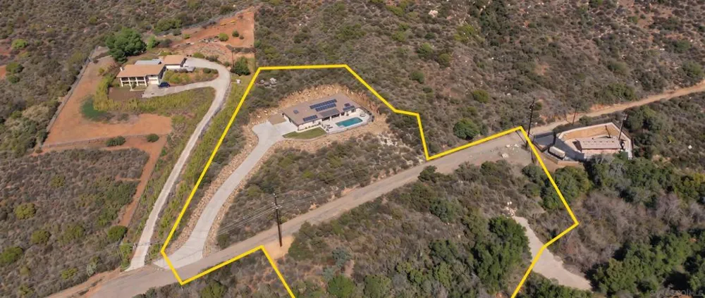 Rios Canyon Rd #16 El Cajon, CA 92021