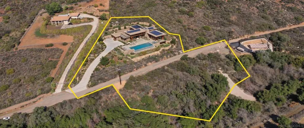 Rios Canyon Rd #16 El Cajon, CA 92021