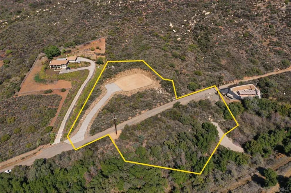 Rios Canyon Rd #16 El Cajon, CA 92021