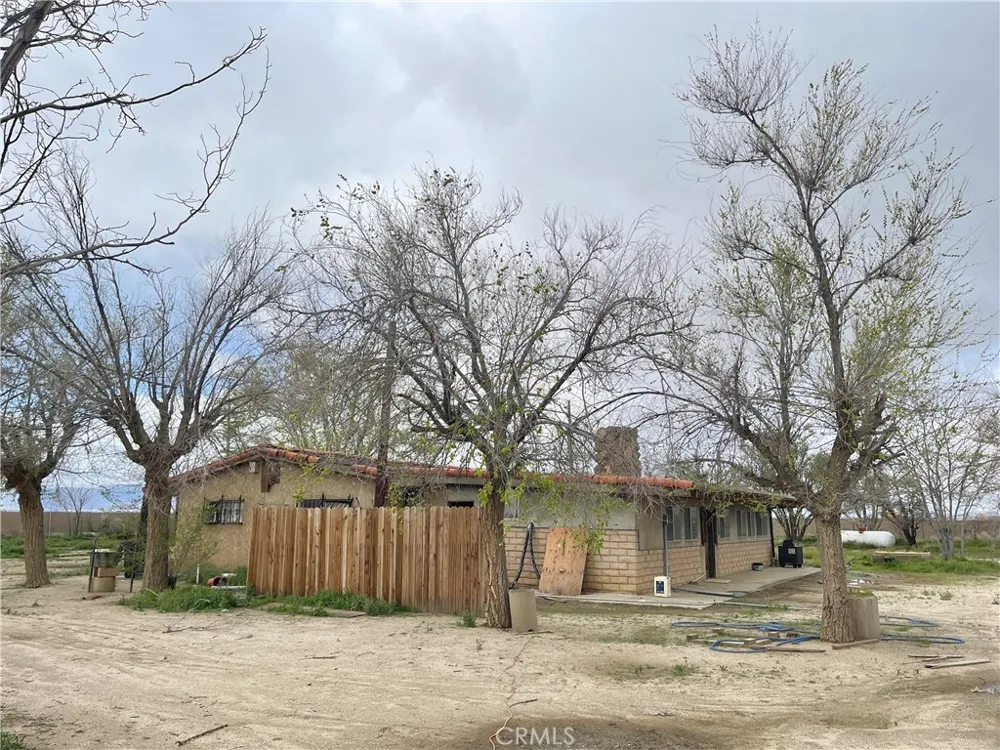 15981 Gaskell Road Rosamond, CA 93560