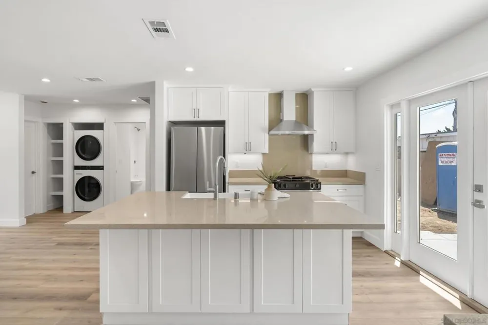 291 Ebony Avenue Imperial Beach, CA 91932