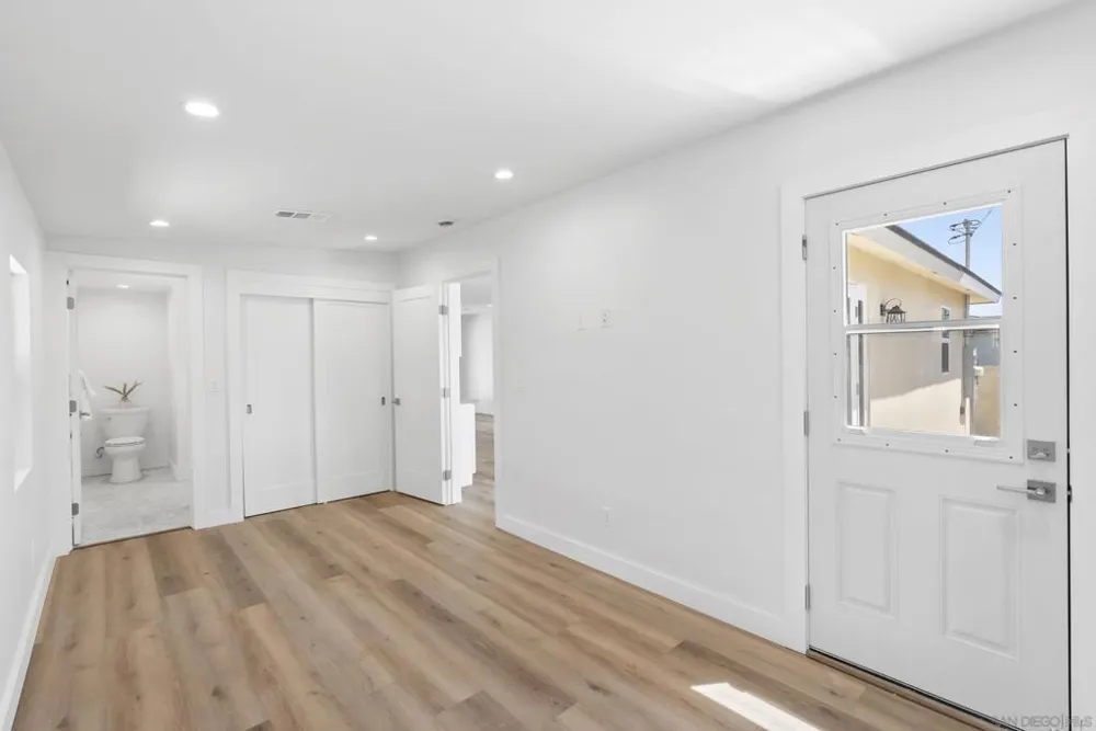 291 Ebony Avenue Imperial Beach, CA 91932