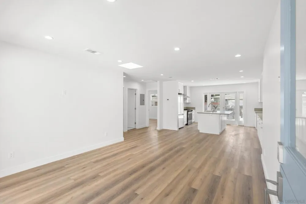 291 Ebony Avenue Imperial Beach, CA 91932
