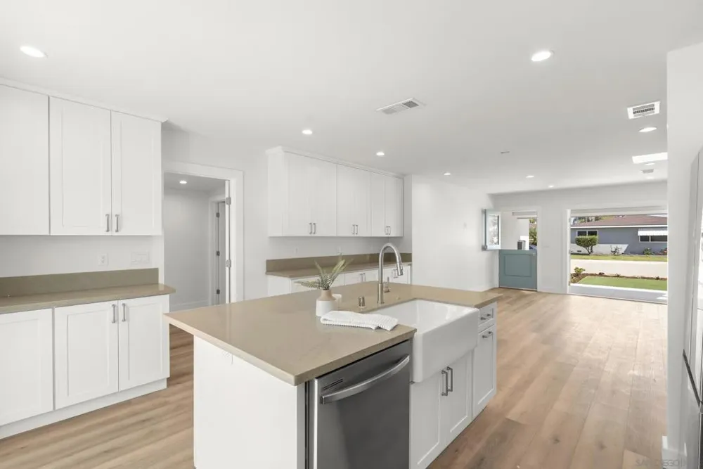 291 Ebony Avenue Imperial Beach, CA 91932