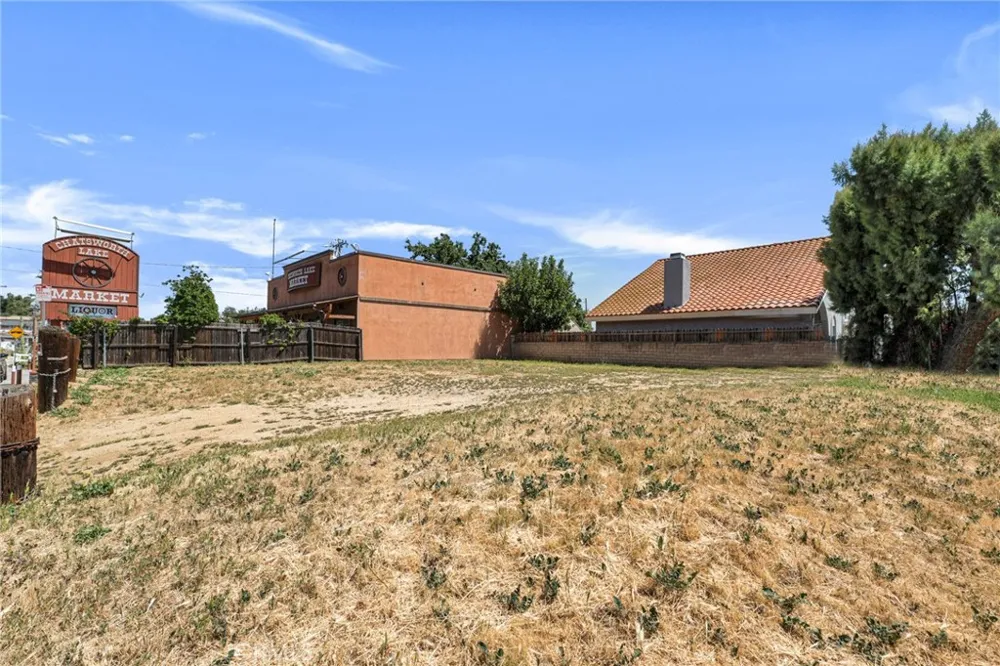 Lake Manor Chatsworth, CA 91311