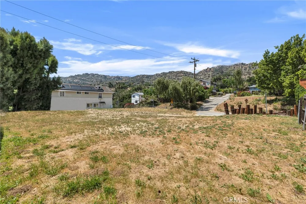Lake Manor Chatsworth, CA 91311