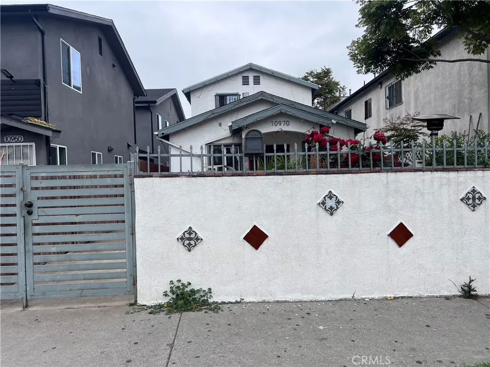 10970 Avalon Boulevard Los Angeles, CA 90061