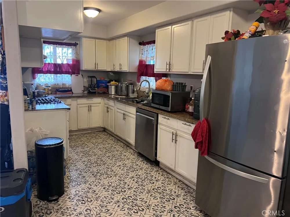 10970 Avalon Boulevard Los Angeles, CA 90061
