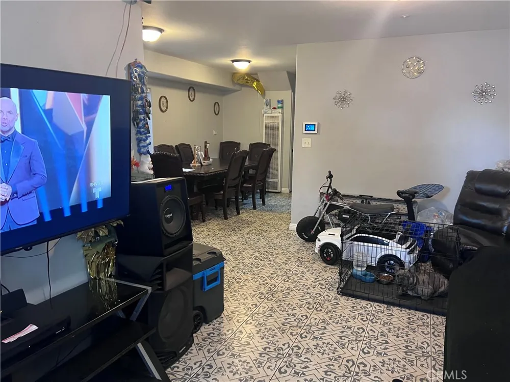 10970 Avalon Boulevard Los Angeles, CA 90061