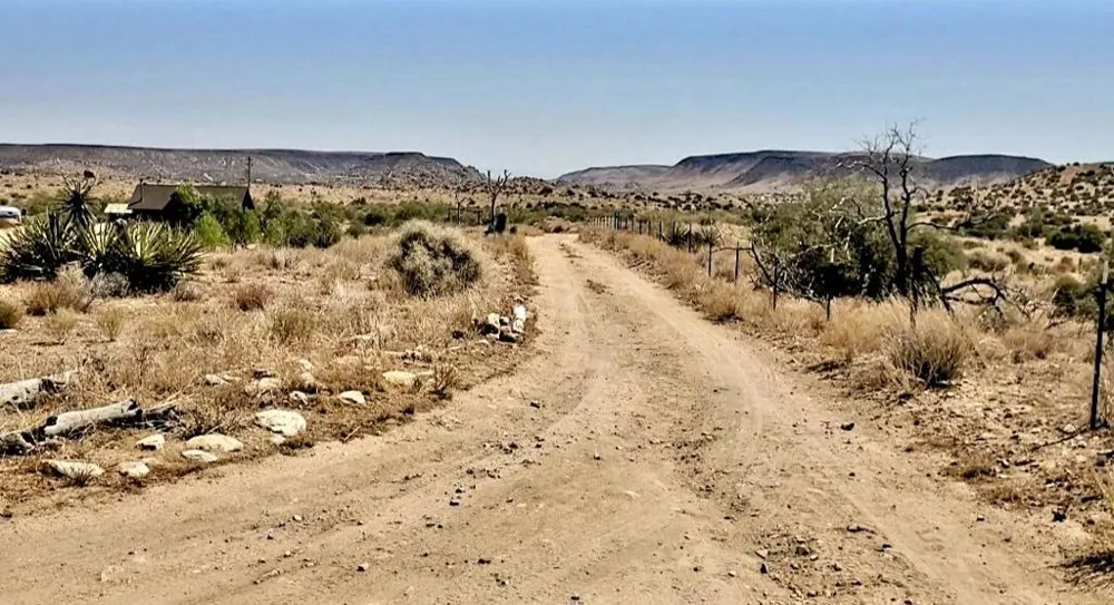 Trails End Ox Yoke Pass Pioneertown, CA 92268