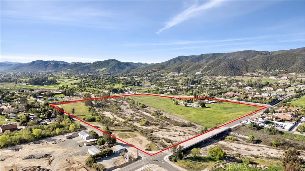 25070 Hayes Avenue Murrieta, CA 92562