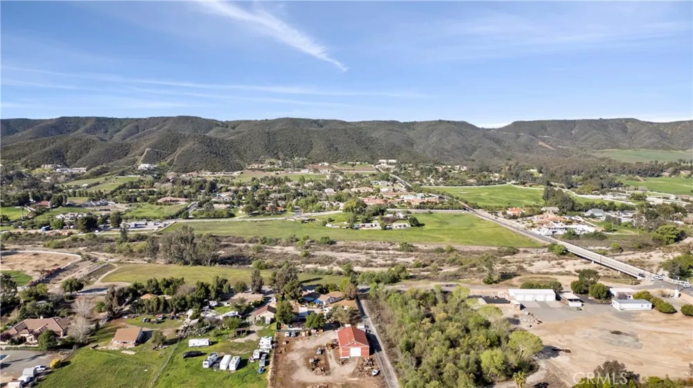 25070 Hayes Avenue Murrieta, CA 92562
