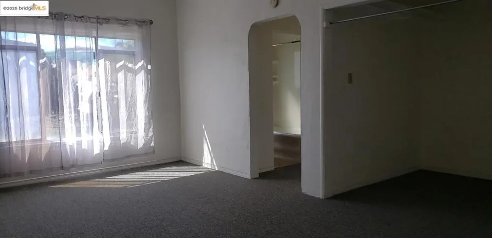1458 E 33rd Street Oakland, CA 94602
