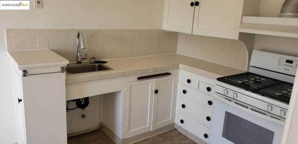 1458 E 33rd Street Oakland, CA 94602