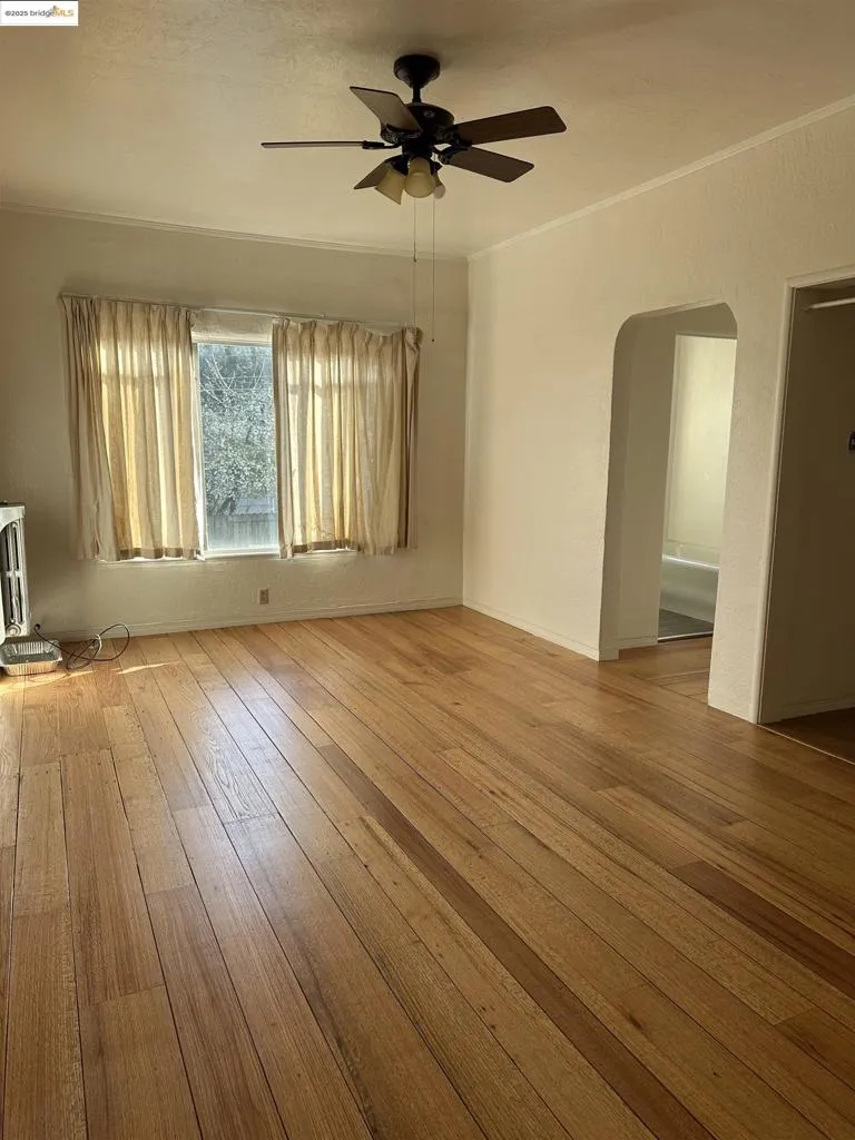 1458 E 33rd Street Oakland, CA 94602