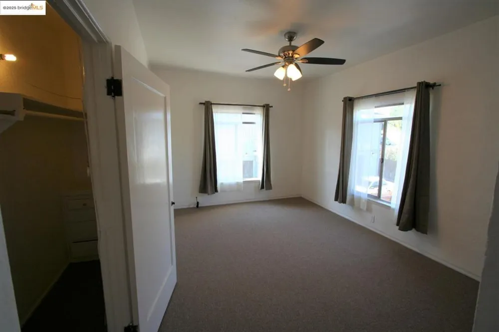 1458 E 33rd Street Oakland, CA 94602