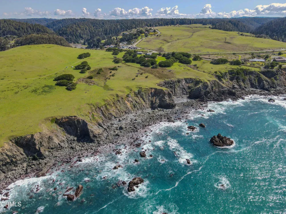 3400 Highway 1 Albion, CA 95410