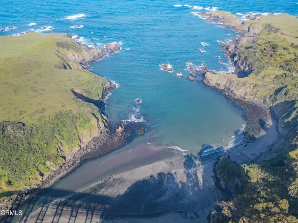 3400 Highway 1 Albion, CA 95410