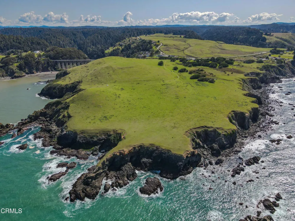 3400 Highway 1 Albion, CA 95410