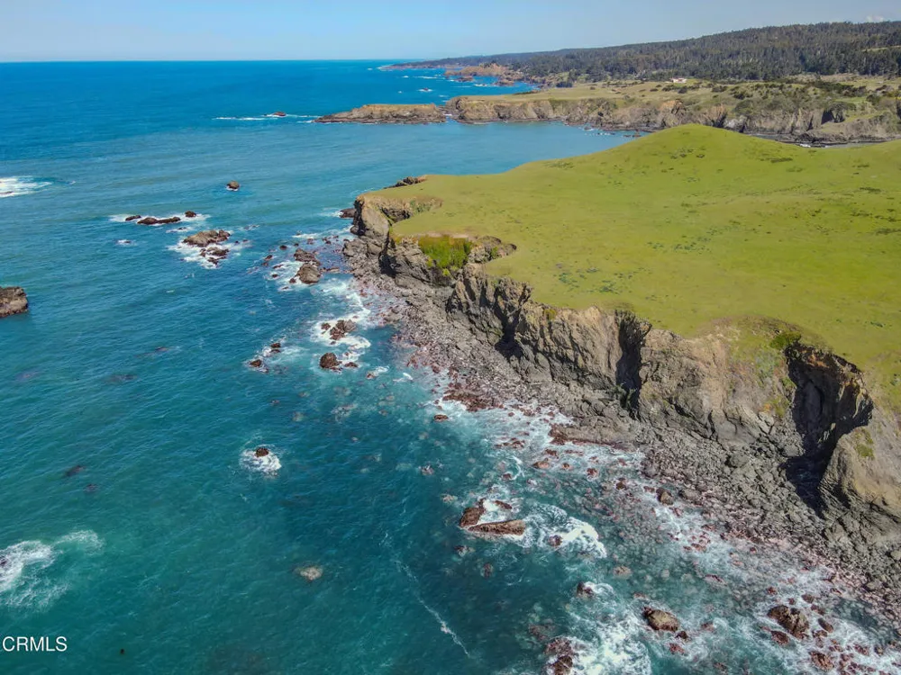 3400 Highway 1 Albion, CA 95410
