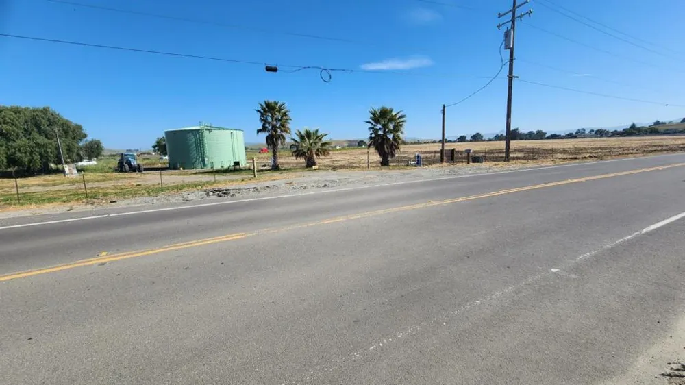 3510 San Juan Hollister Road Hollister, CA 95023