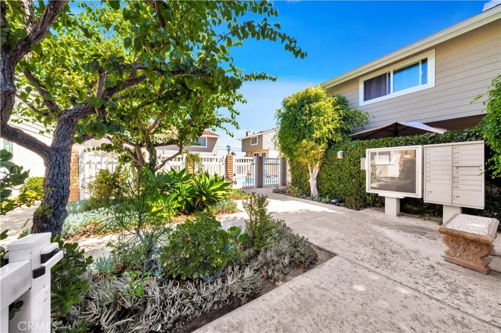 24709 Santa Clara Avenue Dana Point, CA 92629