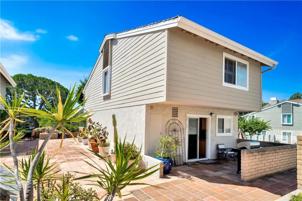24709 Santa Clara Avenue Dana Point, CA 92629