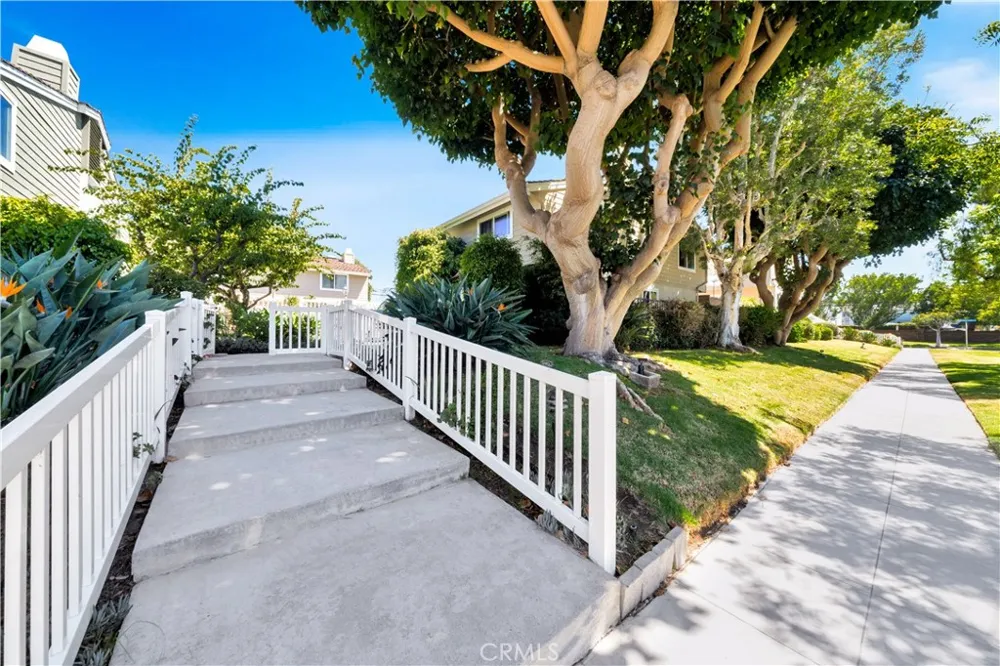 24709 Santa Clara Avenue Dana Point, CA 92629