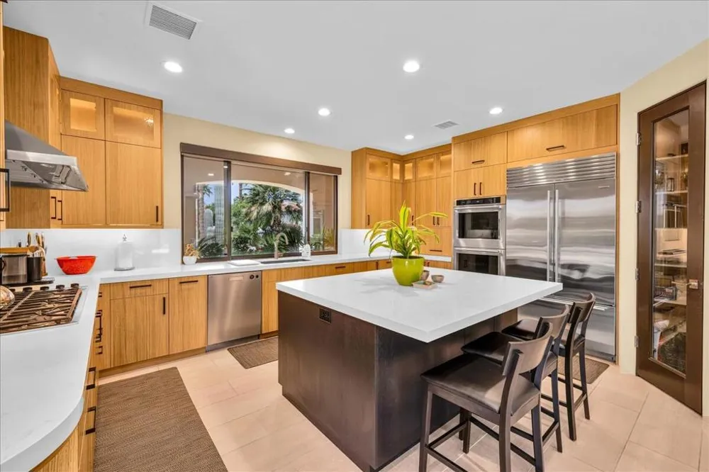 45730 Indian Canyon Road Indian Wells, CA 92210