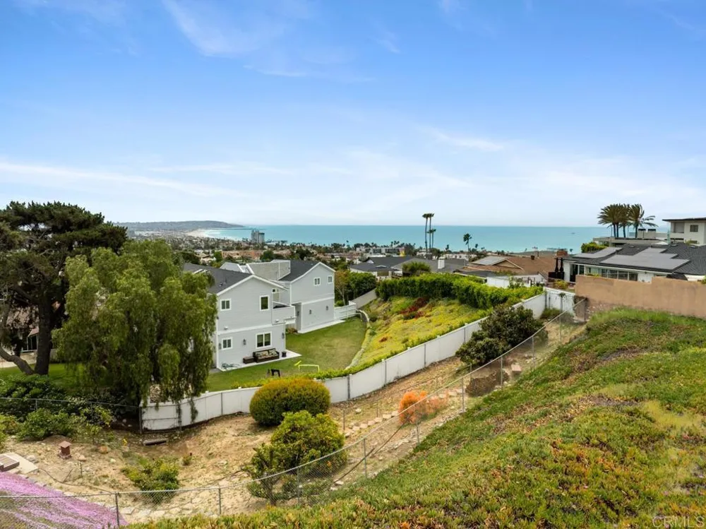 5452 Moonlight Lane La Jolla, CA 92037