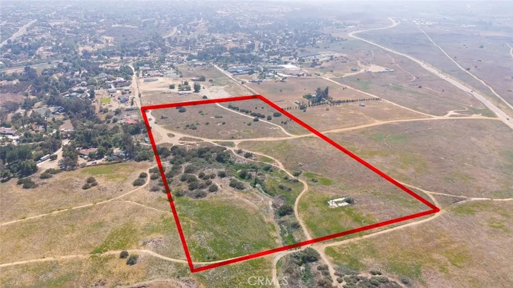 West of Rawhide Ln Riverside, CA 92504
