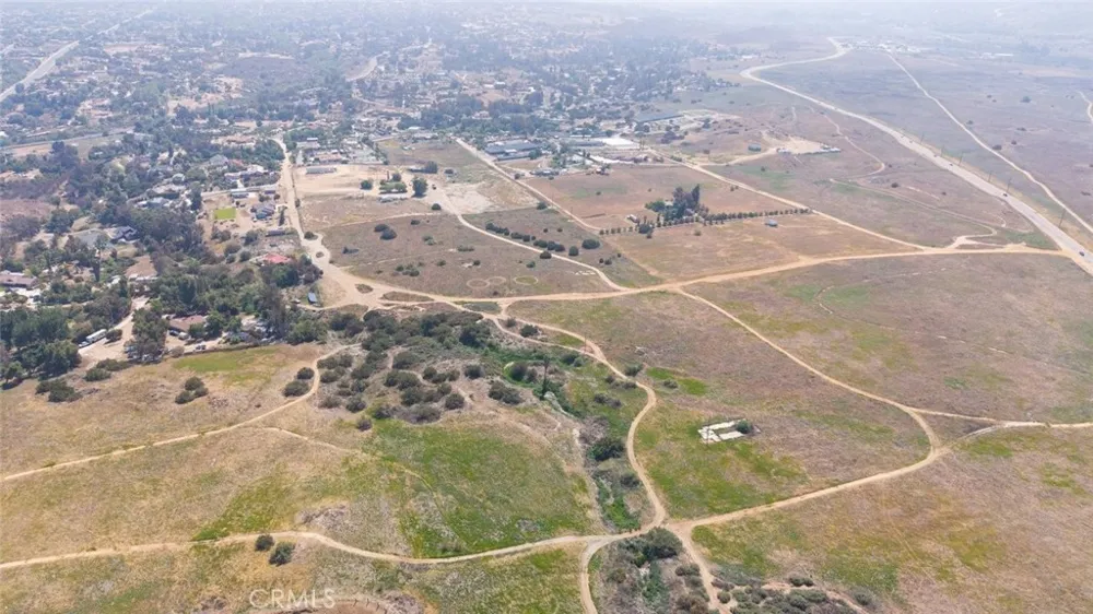 West of Rawhide Ln Riverside, CA 92504