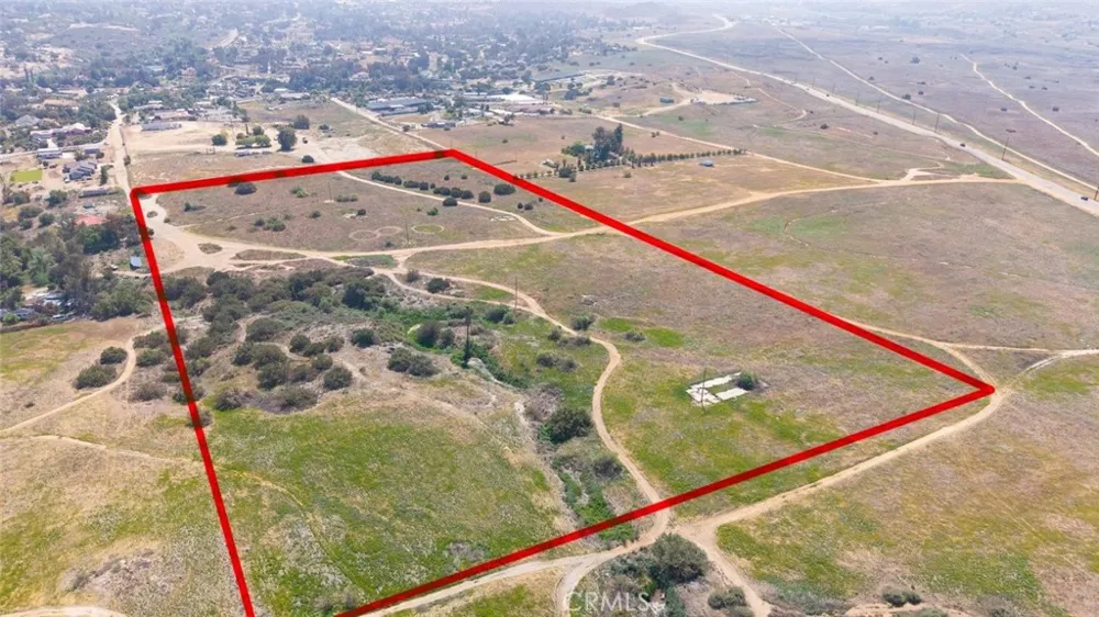 West of Rawhide Ln Riverside, CA 92504